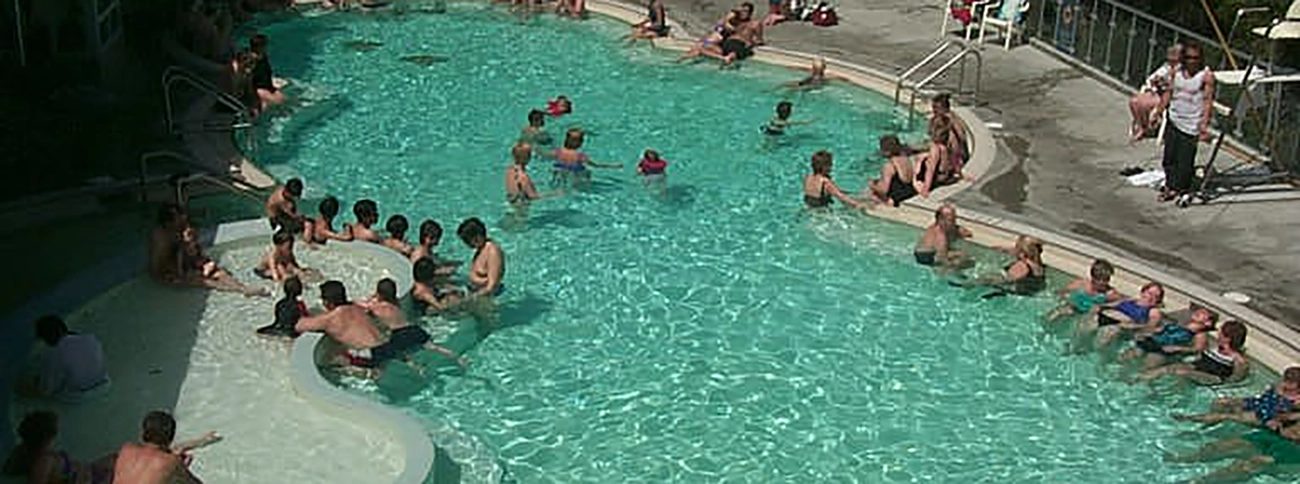 Banff - Upper Hot Springs Pool